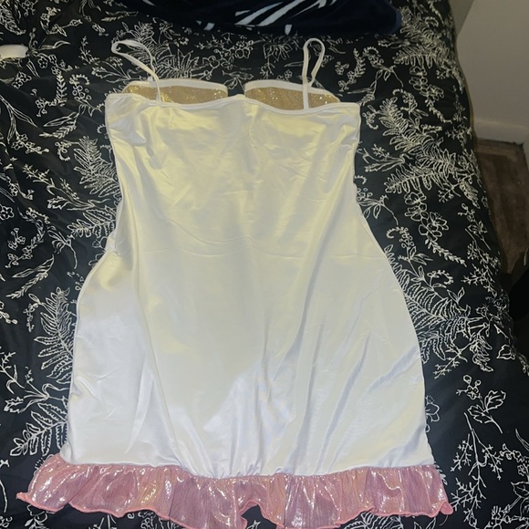 Dress - Picture 3 of 4